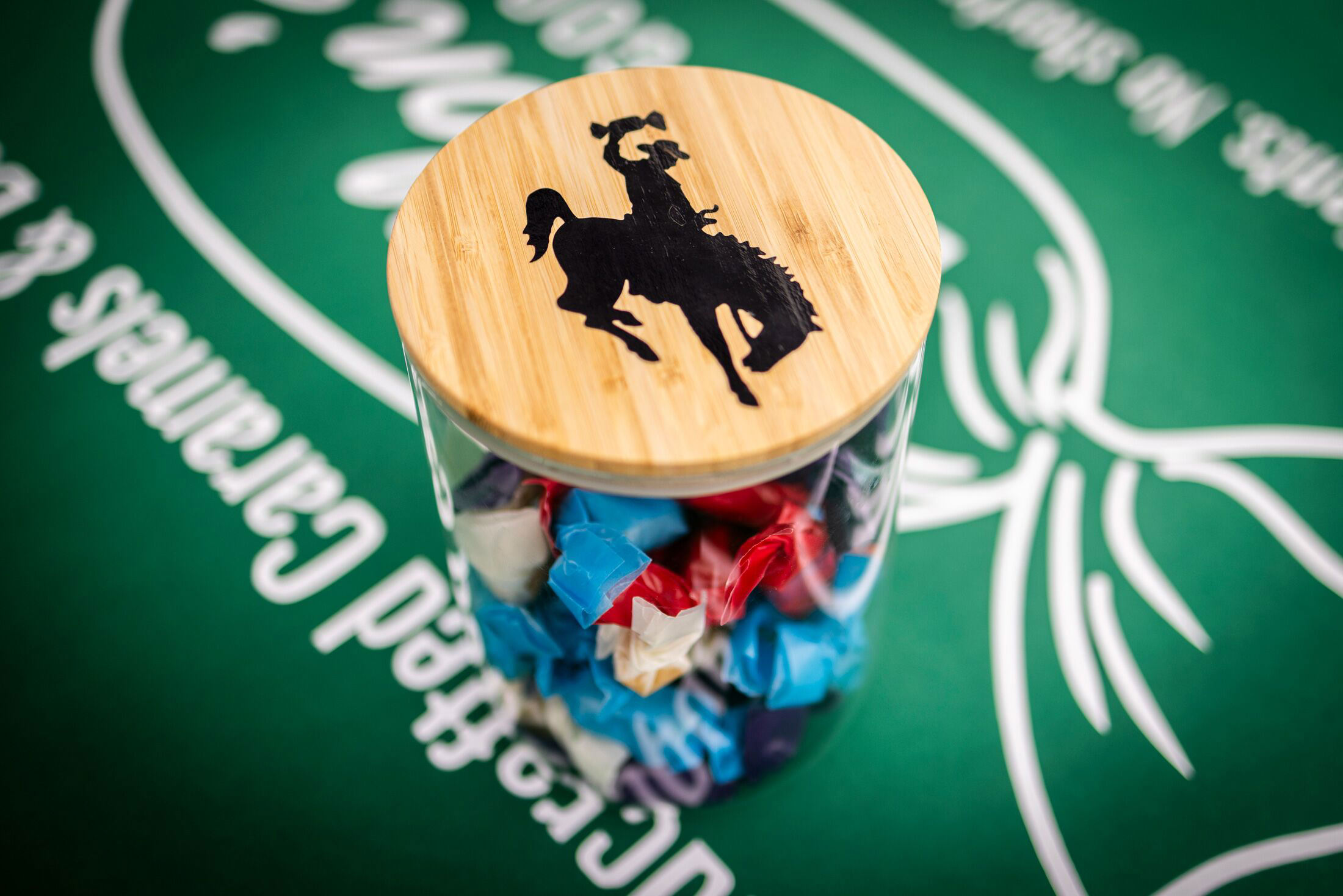 Les véritables cowboys de la crypto : le Wyoming s'attaque à un stablecoin à 1 $ !