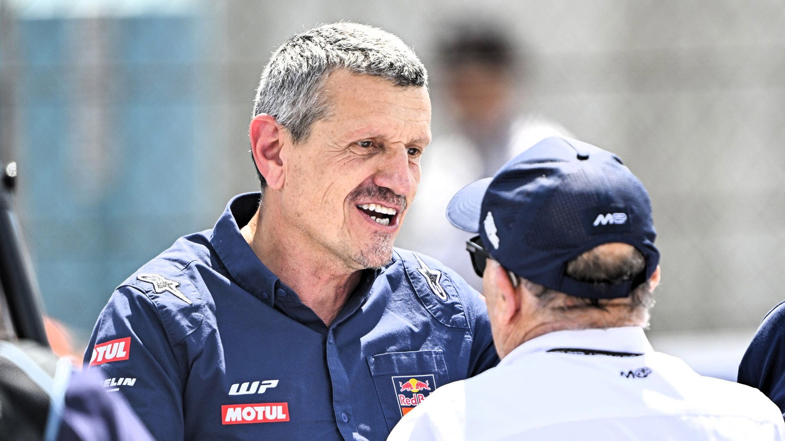 Guenther Steiner et Carmelo Ezpeleta