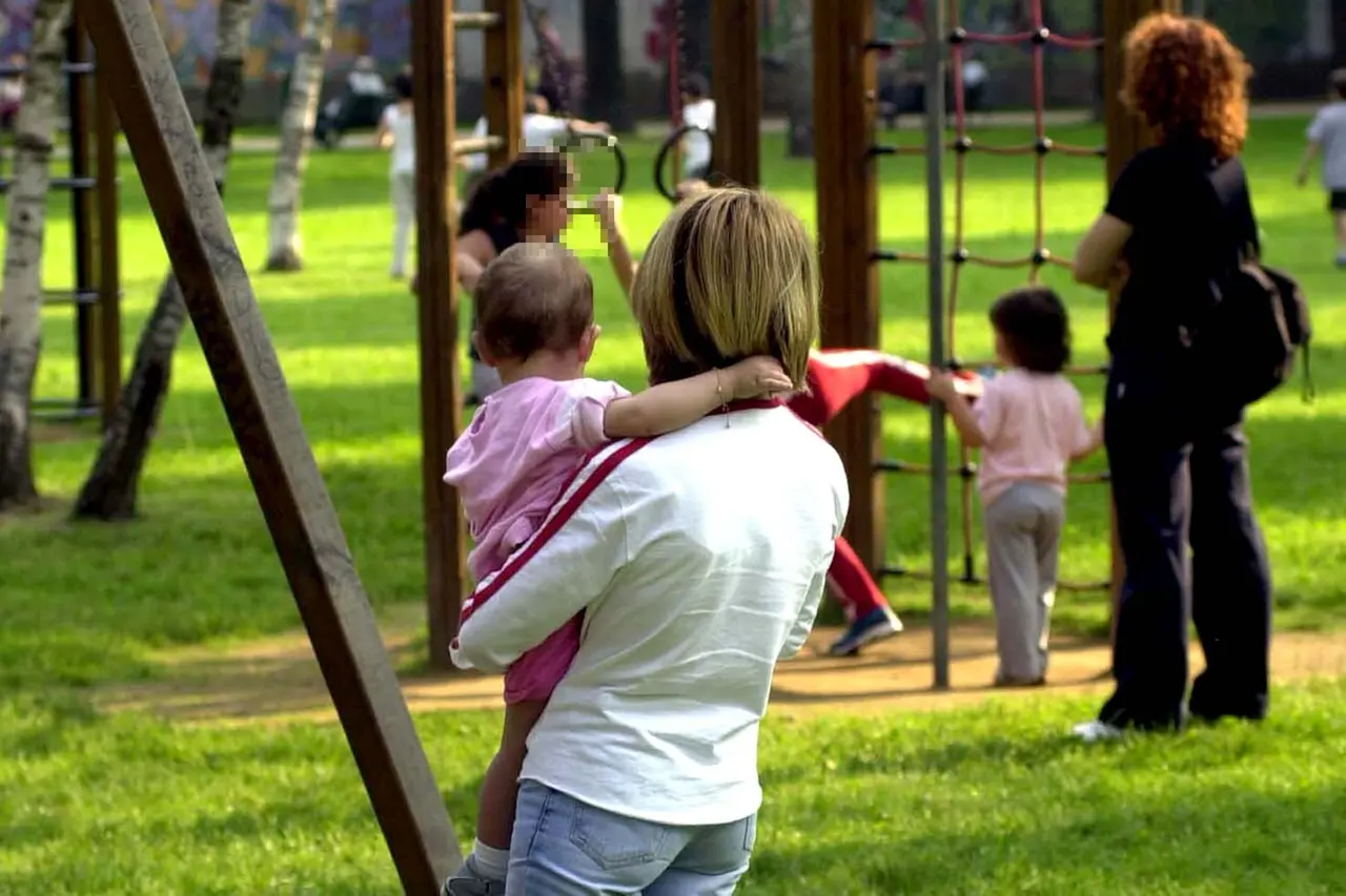Au cours de ses dix ans d'existence, Bsit a recueilli plus de 650 000 avis et a enregistré plus de 3 millions d'heures de babysitting effectuées.