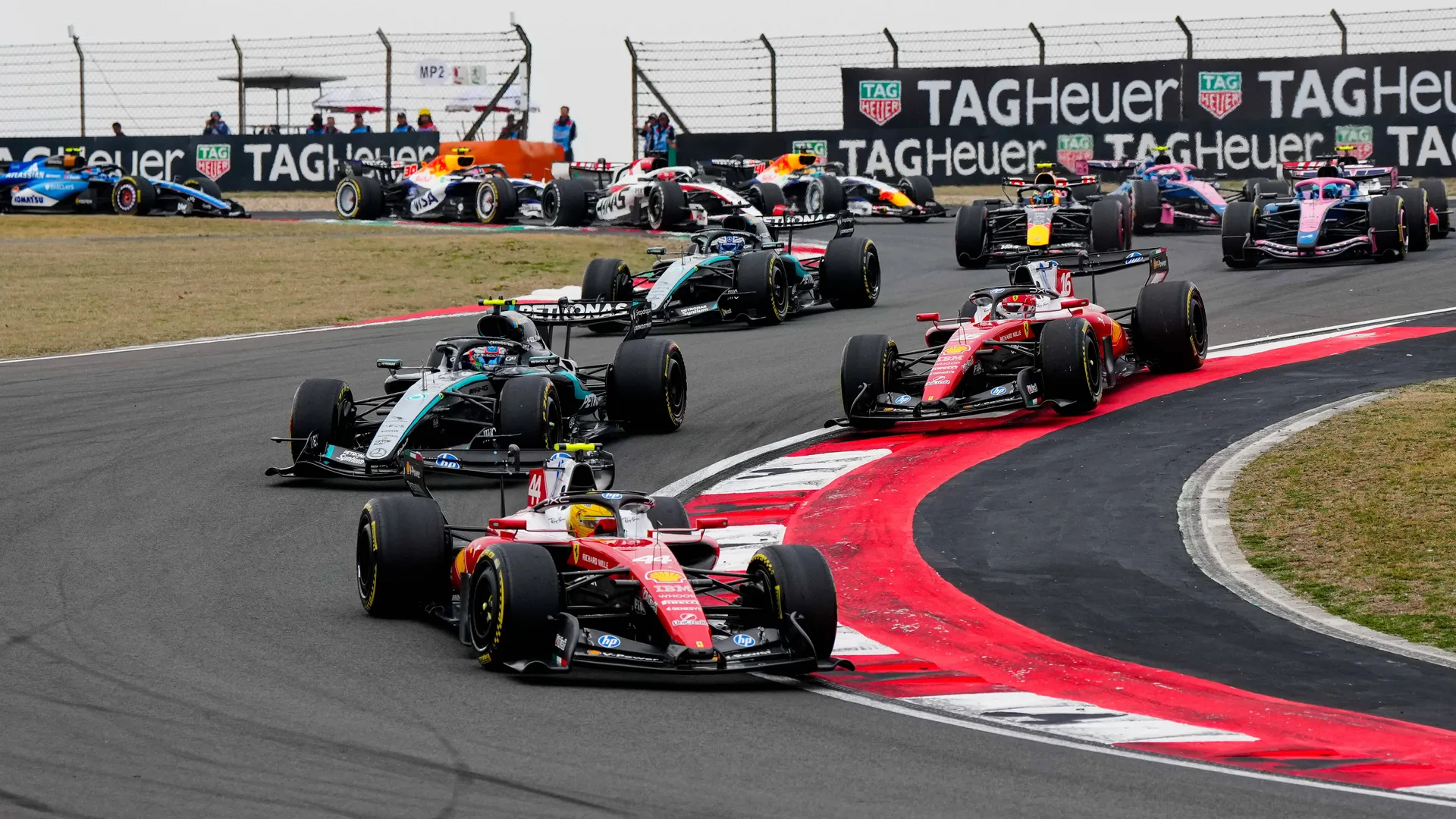 Découvrez la Formule 1 en direct : Règles, Équipes, Pilotes, Diffusions TV et Livestream !