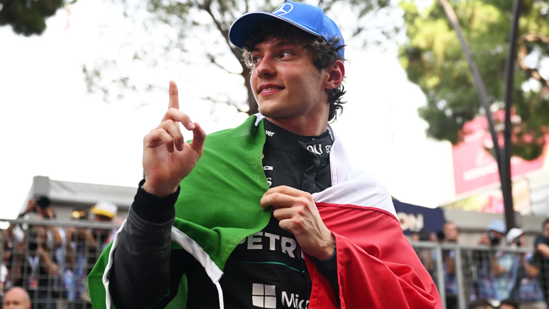 Giancarlo Fisichella assure que Kimi Antonelli saura gérer la pression du titre après avoir mis fin à la longue attente de l'Italie pour une victoire en F1