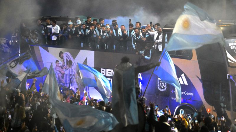 L'Argentine a accueilli ses vice-champions comme des héros, mais la finale a déclenché une vague d'accusations contre le pays