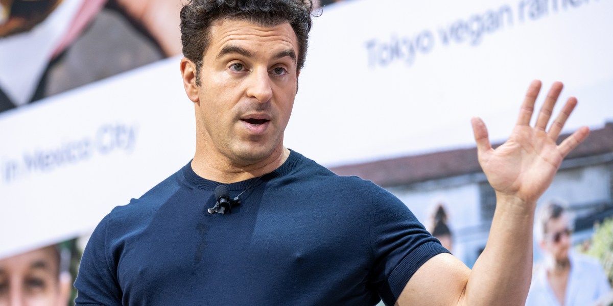 Le compte X de Brian Chesky, PDG d'Airbnb, s'est fait pirater dans une spectaculaire cyberattaque par IA !