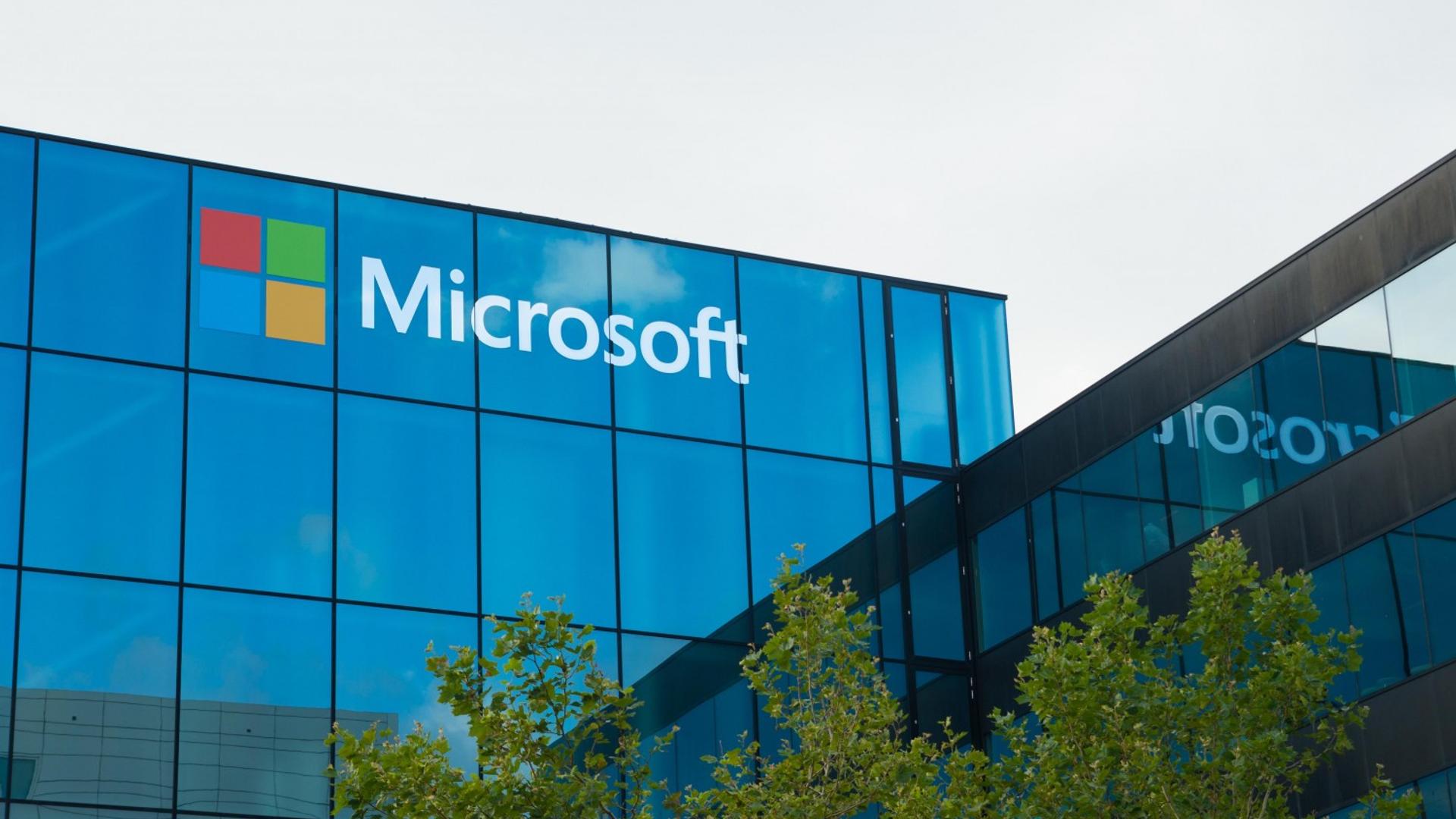 Mises à jour en direct : Le Bitcoin reste proche de 64 000 $ grâce aux bénéfices de l'IA de Microsoft qui font flamber les actions !