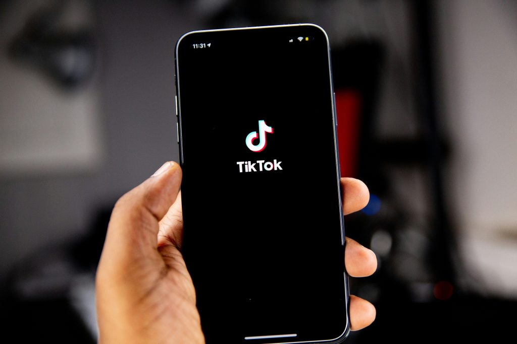 Pourquoi chaque créateur de contenu a besoin d'un outil de téléchargement TikTok accessible depuis son navigateur !