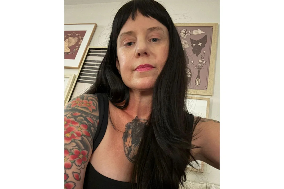 Rebecca Luna, la star de TikTok qui a bravement partagé son combat contre l'Alzheimer précoce, choisit l'aide médicale à mourir à 49 ans.