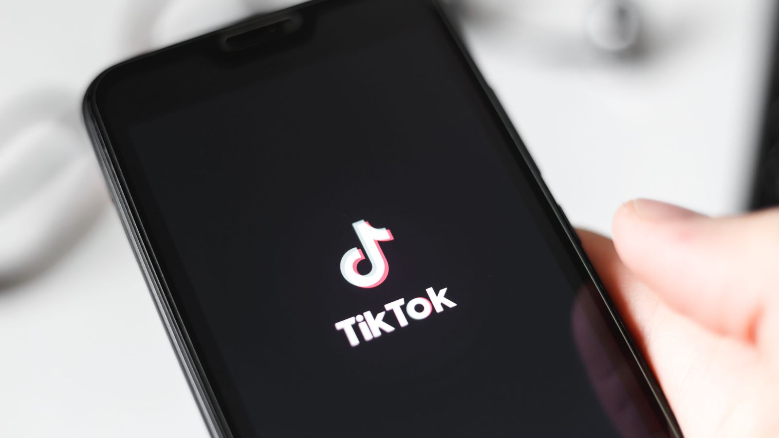 TikTok réduit ses postes en confiance et sécurité dans sa dernière réorganisation mondiale !