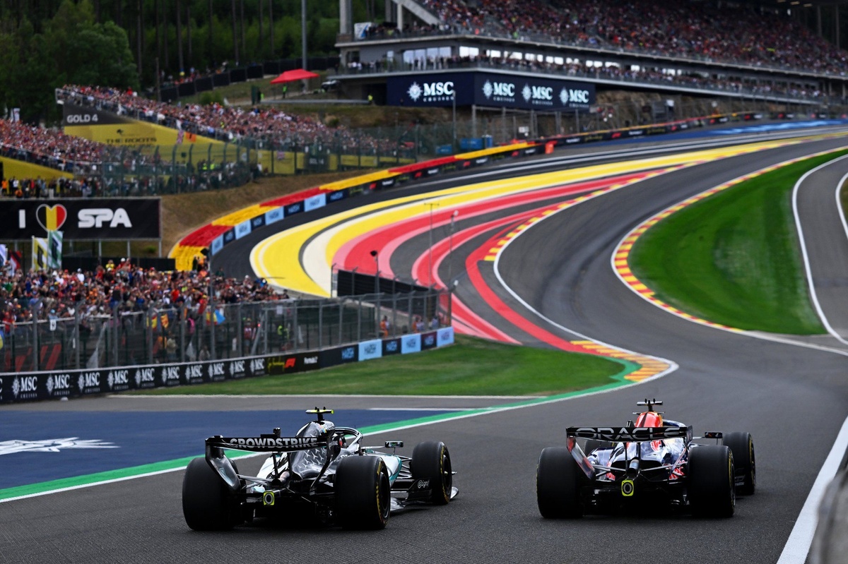 Toto Wolff reconnait que Mercedes possède le moteur le plus puissant : Red Bull prévient sur le prochain duel !