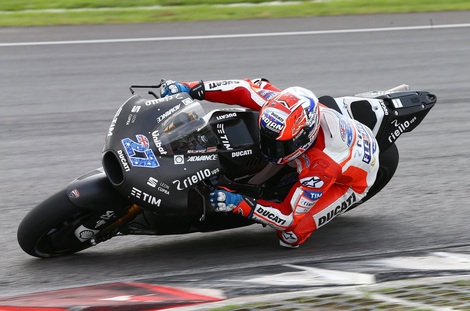 Casey Stoner lors des essais MotoGP 2017 à Sepang. Crédit : Gold and Goose.
