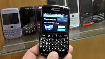 Le BlackBerry Curve 8520 peut toujours être employé pour des appels, SMS, FM, et sa caméra de 2 mégapixels si le réseau 2G est disponible.