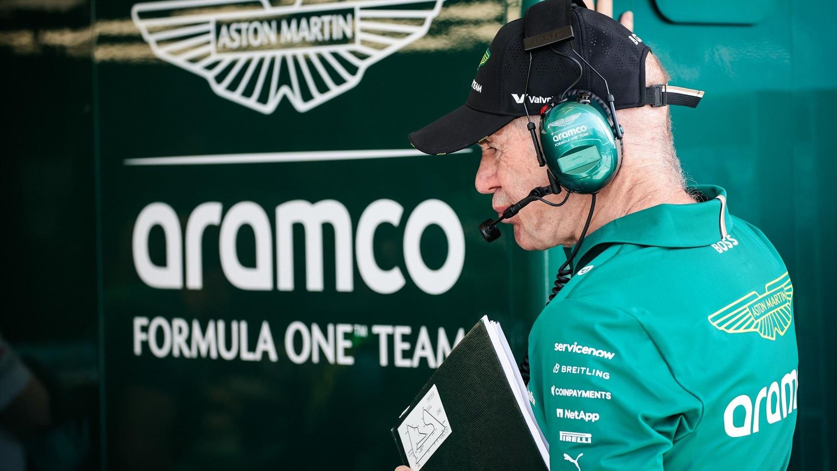 Aston Martin dévoile les causes de sa crisis : semaines perdues, un AMR26 loin de ses ambitions et la pression sur Newey !