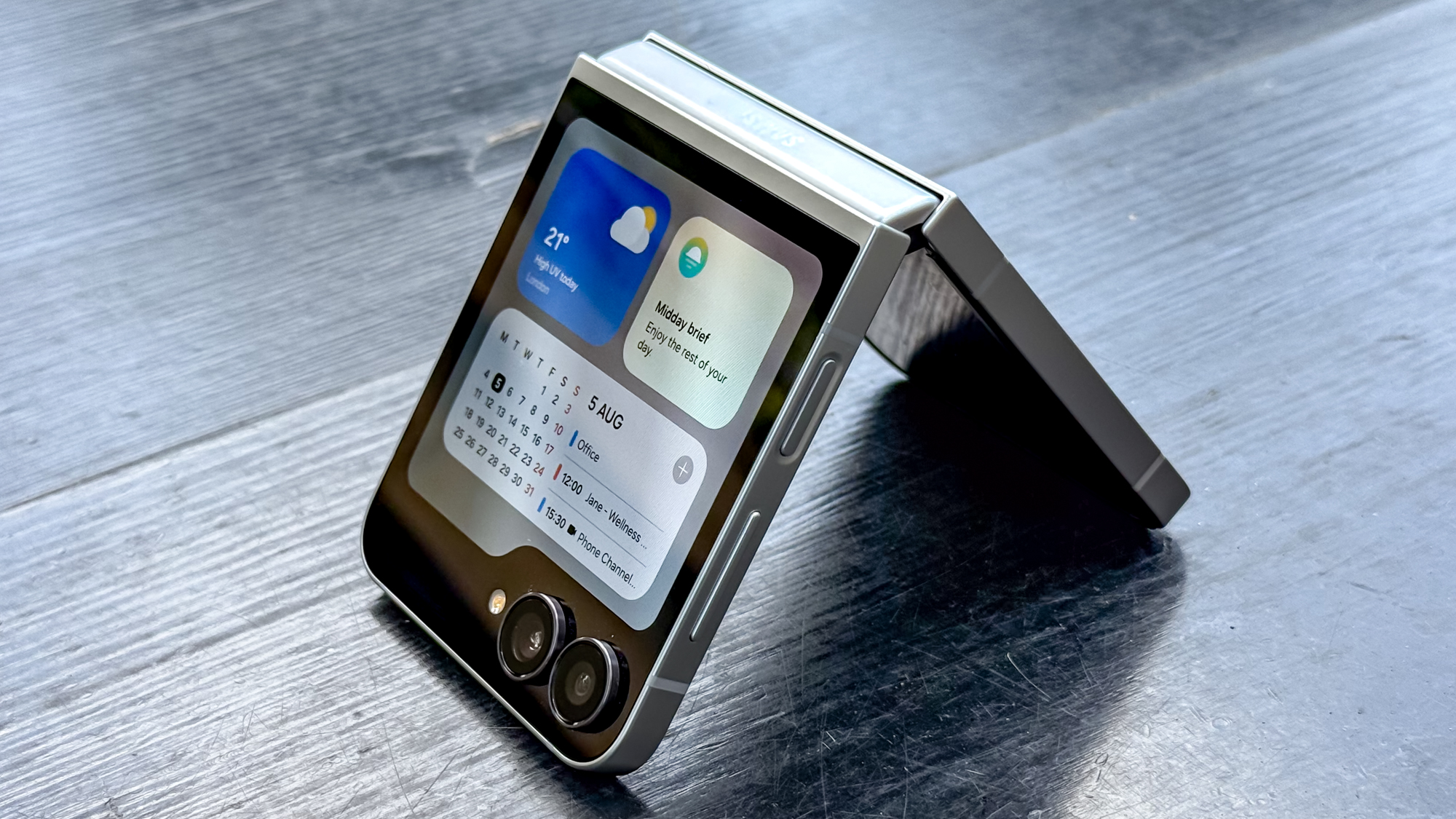 Samsung Galaxy Z Fold 7 FE mode tente