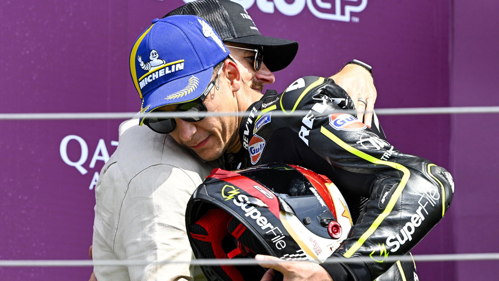 Justin Marks et Raul Fernandez lors du MotoGP de Silverstone 2026.