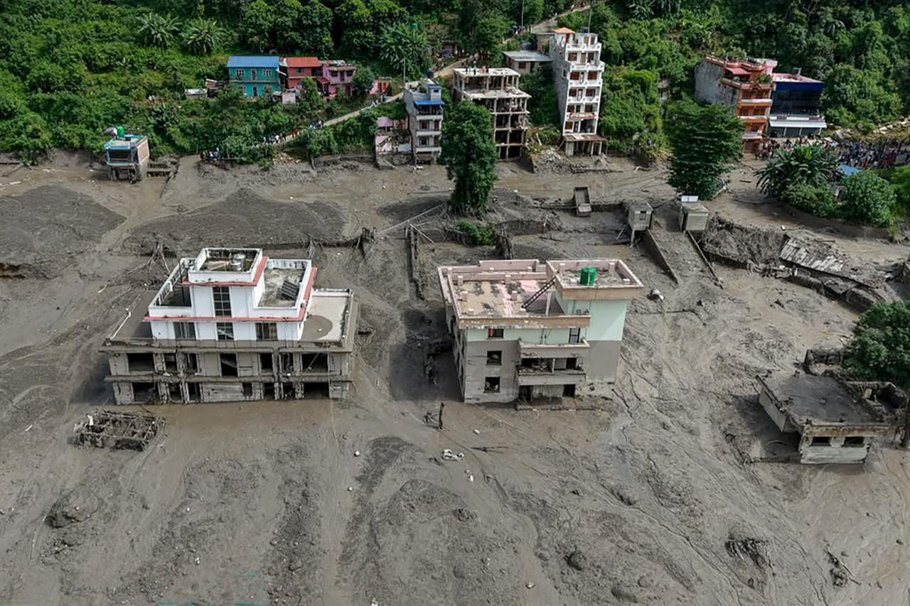 Le Népal met la pression sur Meta et TikTok pour éradiquer la désinformation sur les inondations !