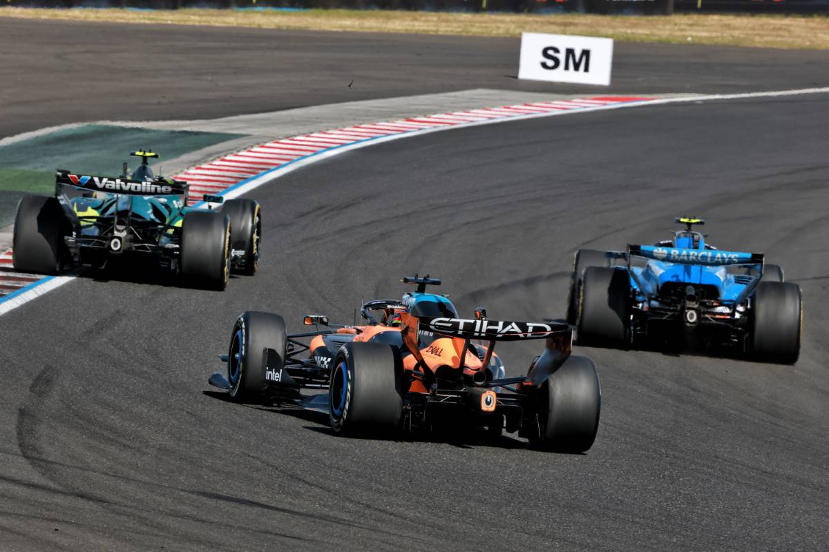 Coulisses du paddock : Piastri, d'ordinaire imperturbable, s'emporte après un accrochage avec Sainz !
