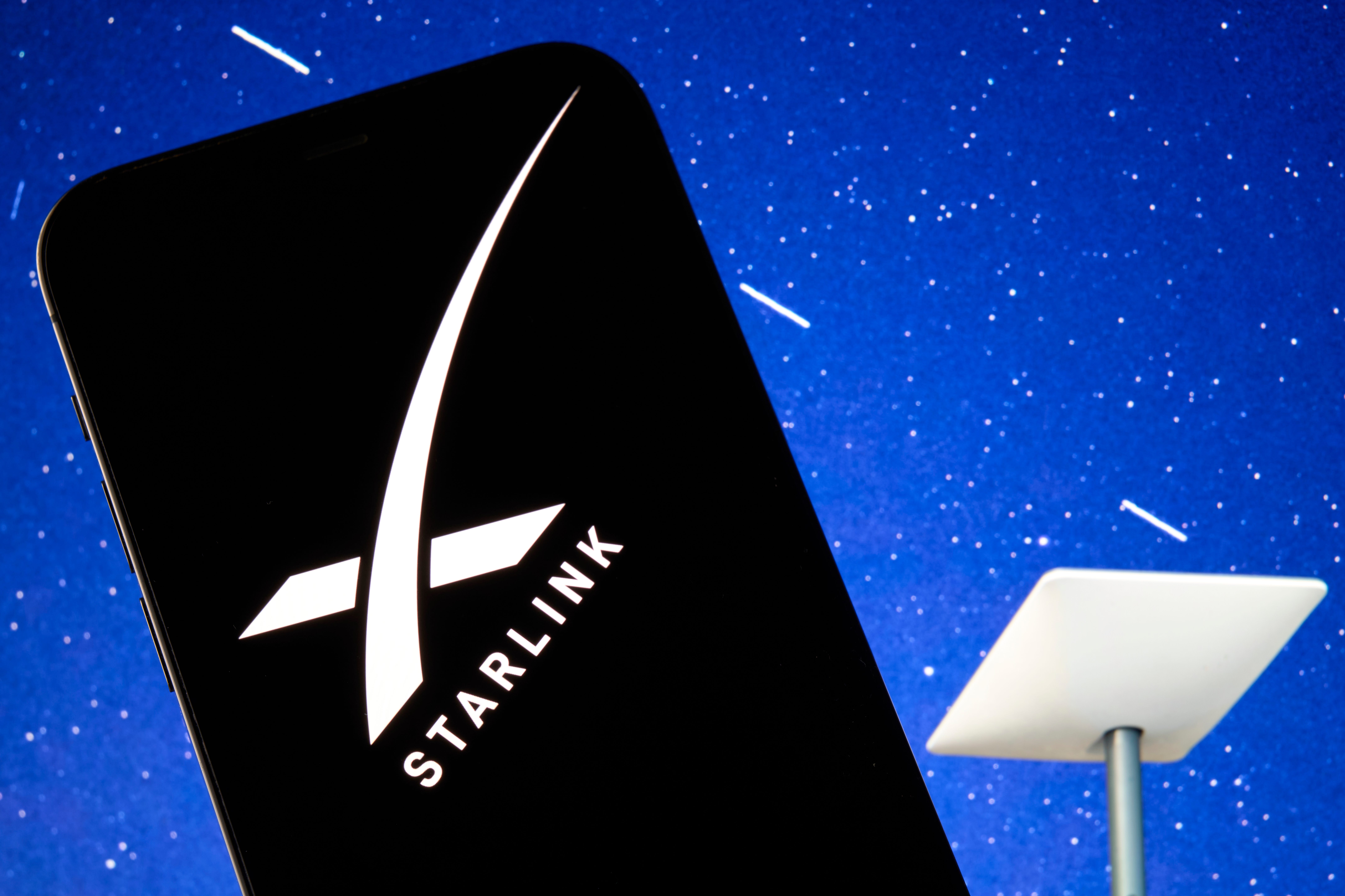 Elon Musk développe une grande équipe commerciale pour Starlink.
