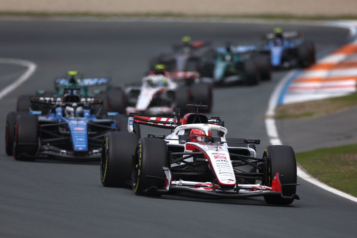 Esteban Ocon défend sa manœuvre controversée sur Alex Albon et déplore une règle de la F1