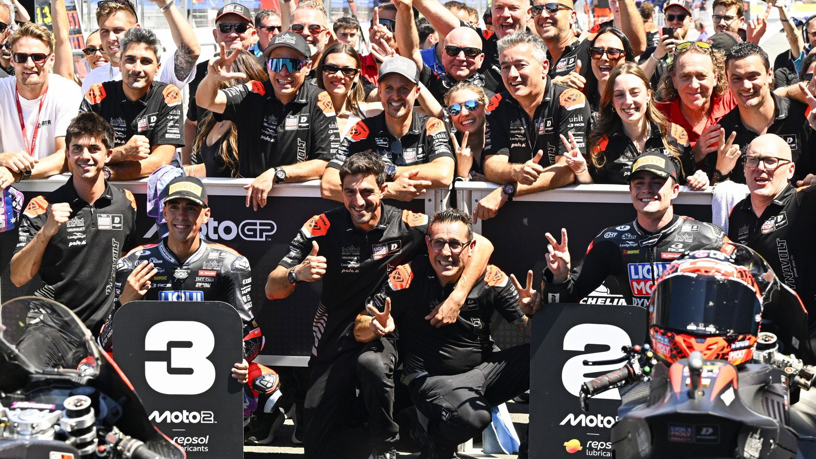 Senna Agius et Manuel Gonzalez lors de la course Moto2 des Pays-Bas en 2026