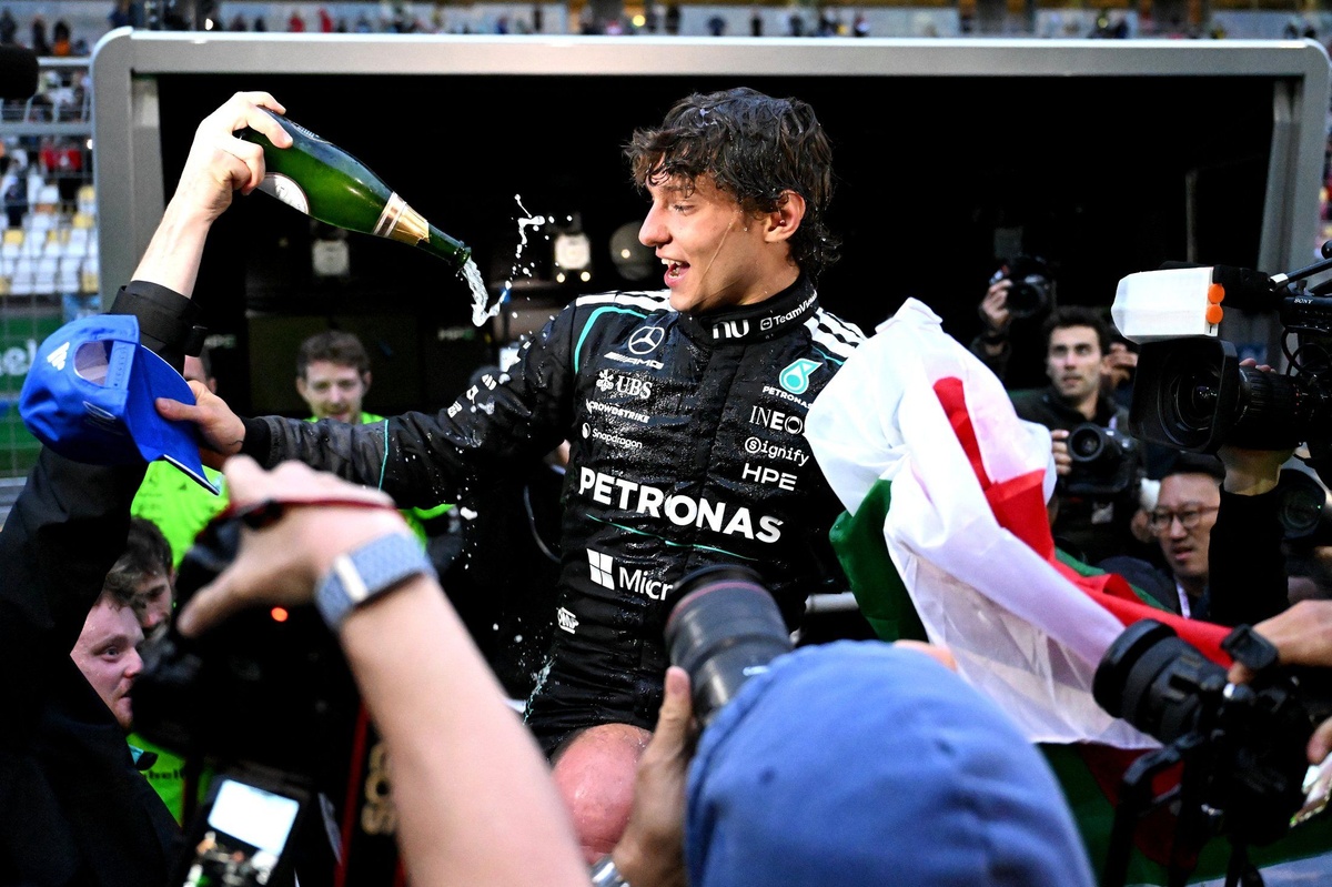 Kimi Antonelli dévoile le geste spécial de Mercedes après sa première victoire en F1