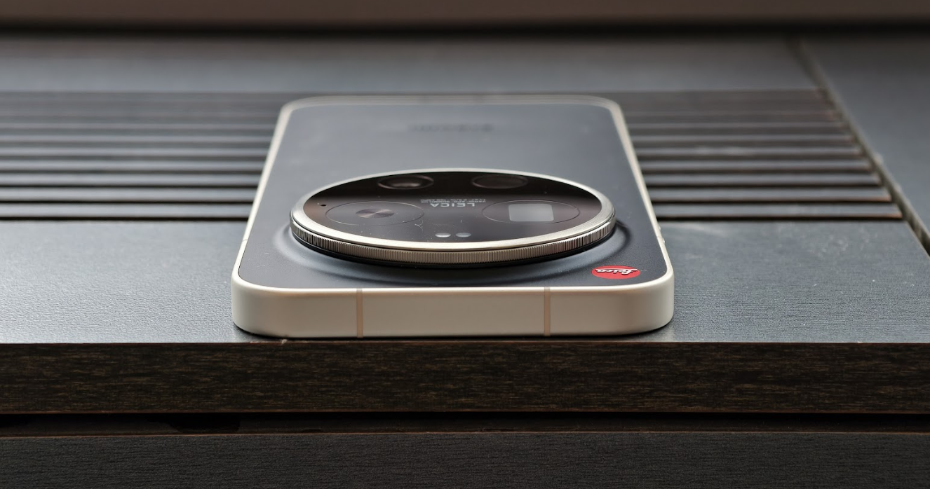 Détail du module de caméra circulaire du Leica Leitz Phone.