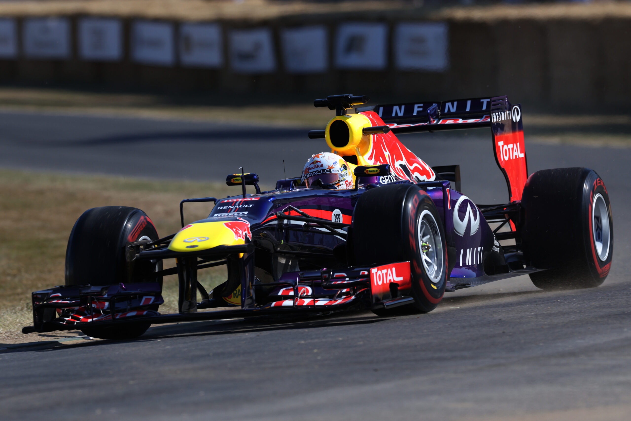 Le mystérieux rôle de Yuuki Tsunoda en tant que pilote de réserve en F1 : soutien via simulateur et préparation pour les courses d'urgence !