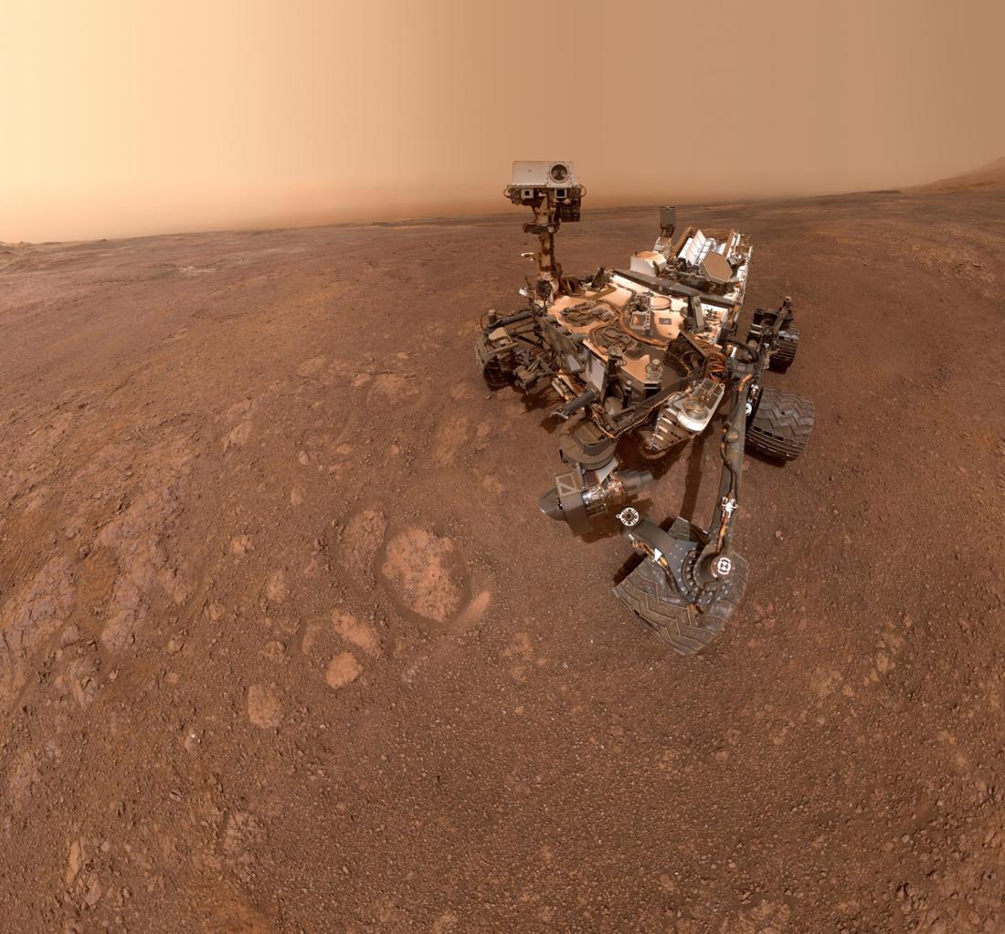 Le rover Curiosity sur Mars