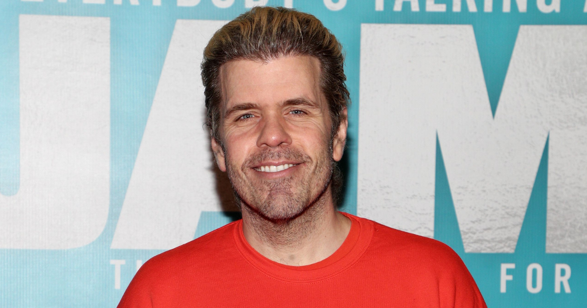 TikTok impute un 'erreur' pour le maintien en ligne de la vidéo choc de Perez Hilton !