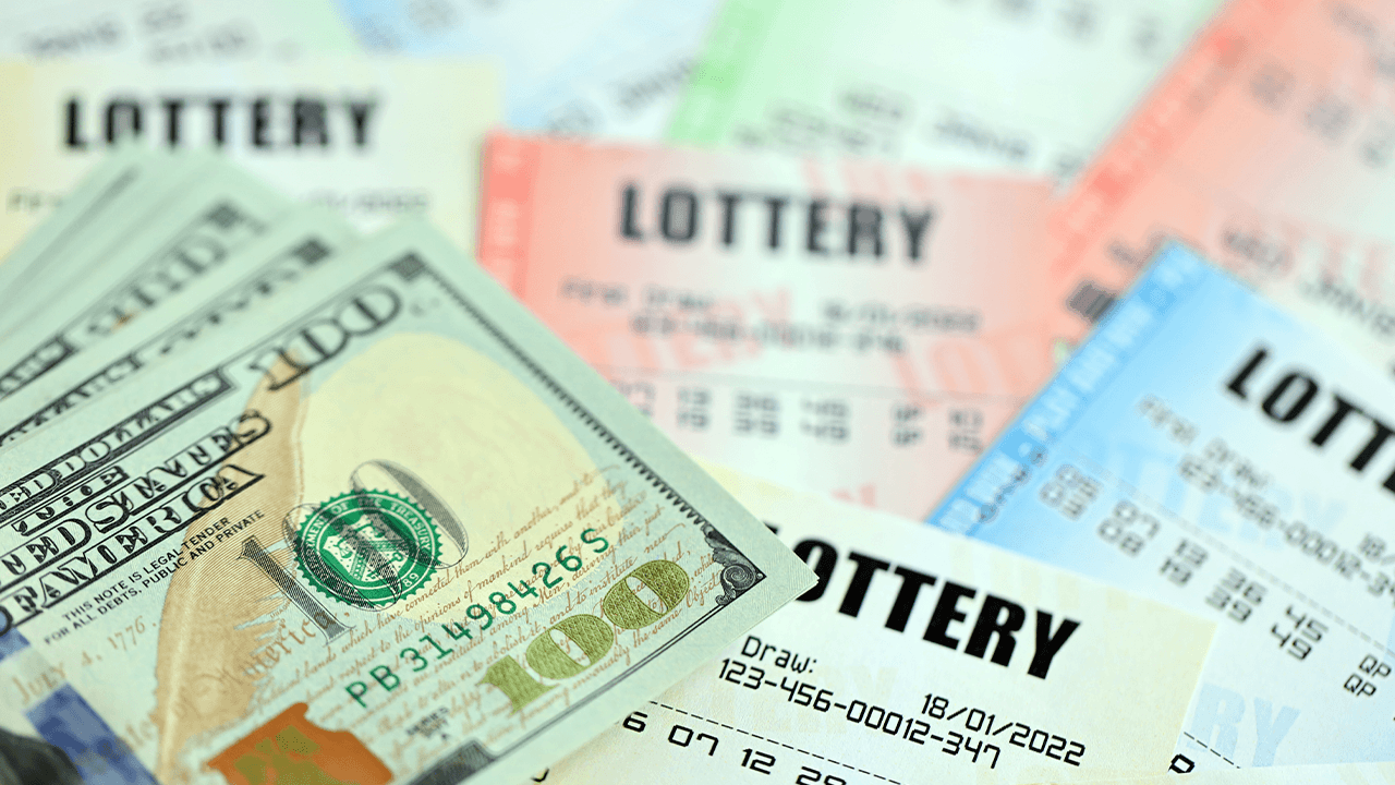 Un habitant du Maryland remporte deux fois 50 000 $ en un an grâce à sa persévérance !