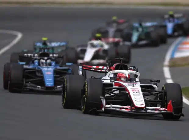 Esteban Ocon devant Alexander Albon au Grand Prix des Pays-Bas 2026 Esteban Ocon devant Alexander Albon au Grand Prix des Pays-Bas 2026