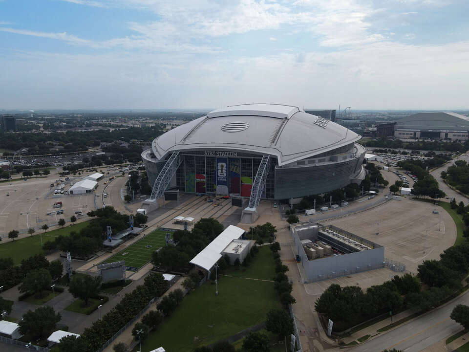 Préparations autour du stade AT&T