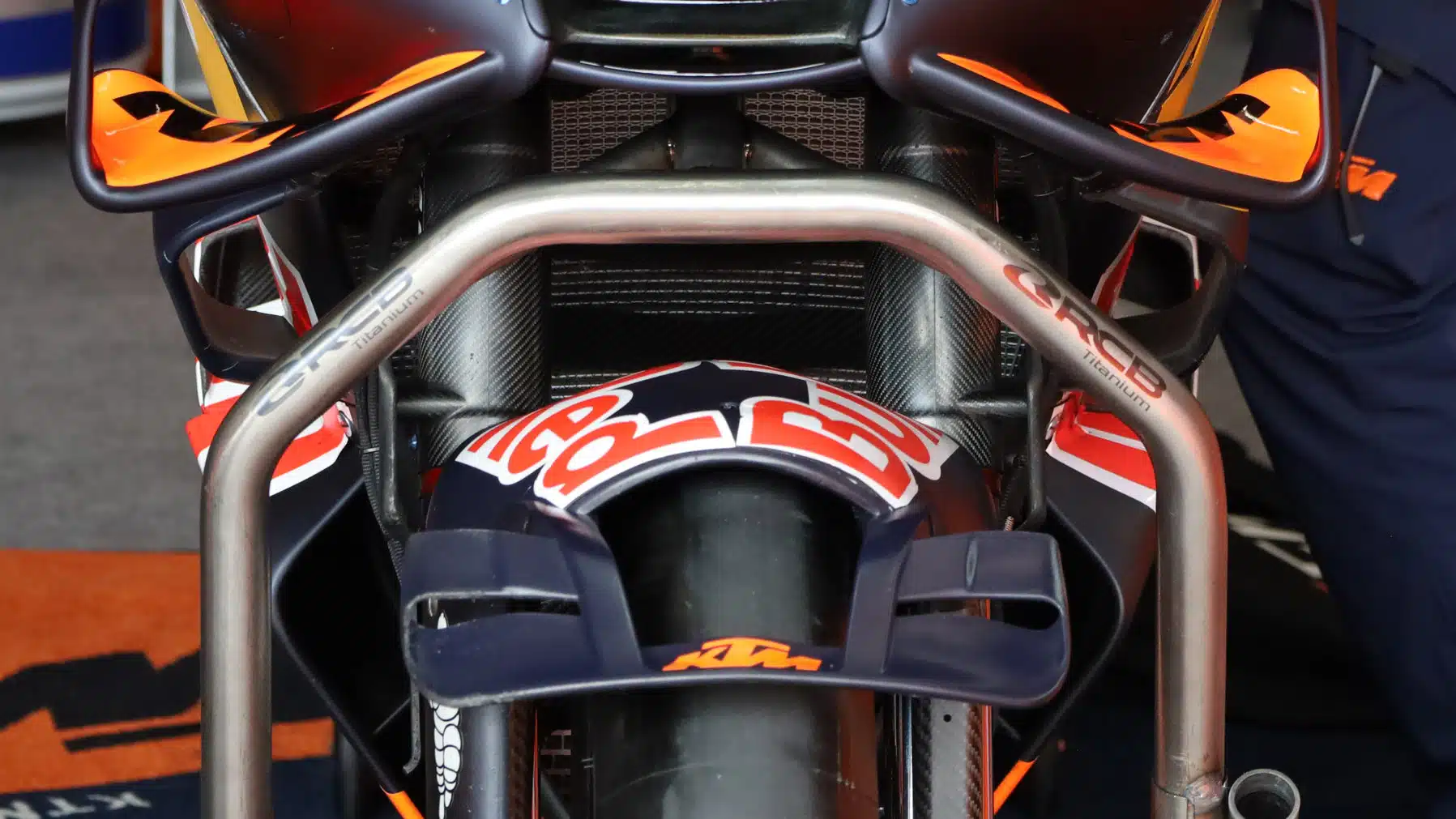 La nouvelle aéro du garde-boue avant KTM a remporté sa première course – attendez-vous à ce que ce dispositif anti-wheeling soit copié par les concurrents