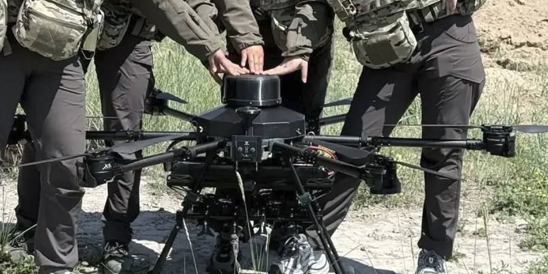 Drones de bombardement Mangas de Russie sur le champ de bataille.