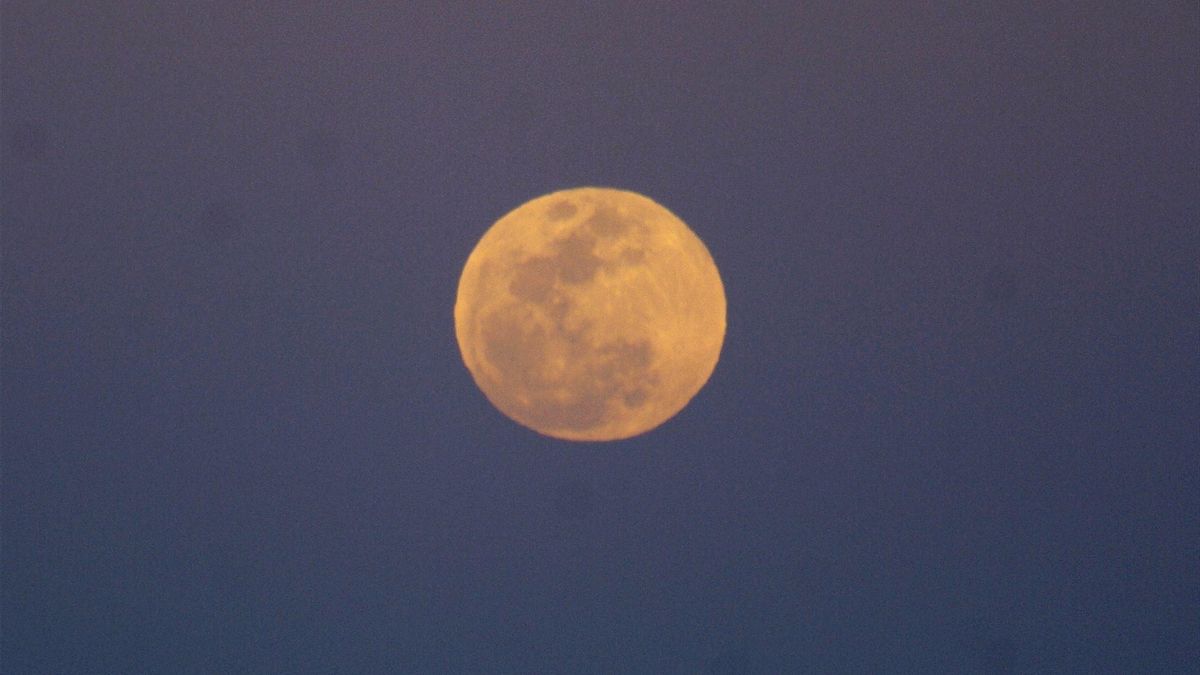 La figure de la lune pleine conserve un magnetisme lyrique inimitable, fascinations des humaines à travers le temps