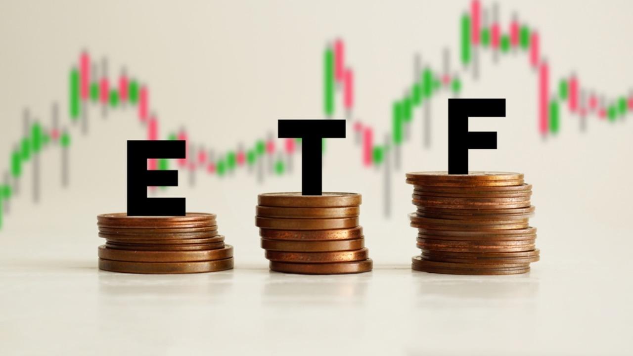 Ether, XRP et Solana : Gains Hebdomadaires Impressionnants alors que les ETFs Bitcoin Plongent de 463 Millions $ !