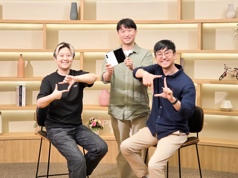 Sohee Hong, Sunghwan Kim, et Hwangpil Park