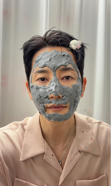 Park Si Hoo sur SNS