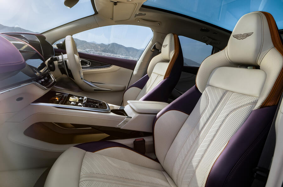 Intérieur de l'Aston Martin DBX GT