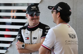 Valtteri Bottas avec son coéquipier Sergio 'Checo' Pérez. Le pilote finlandais n'est pas favorable à une course à Imola