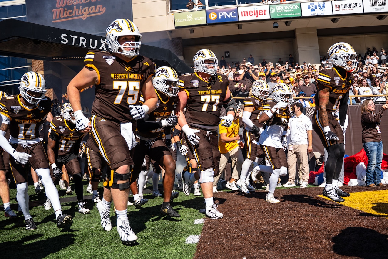Buffalo – Western Michigan : Où regarder le match en direct sans câble aujourd'hui — heure, chaîne, handicap et cotes