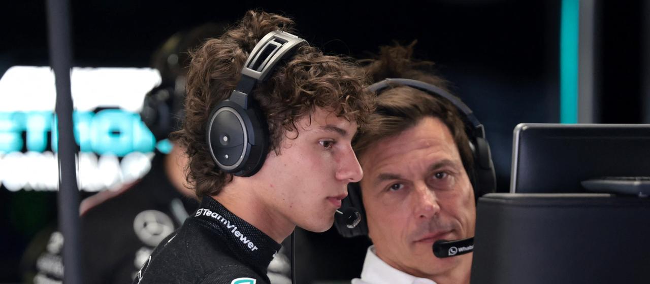 Kimi Antonelli avec Toto Wolff