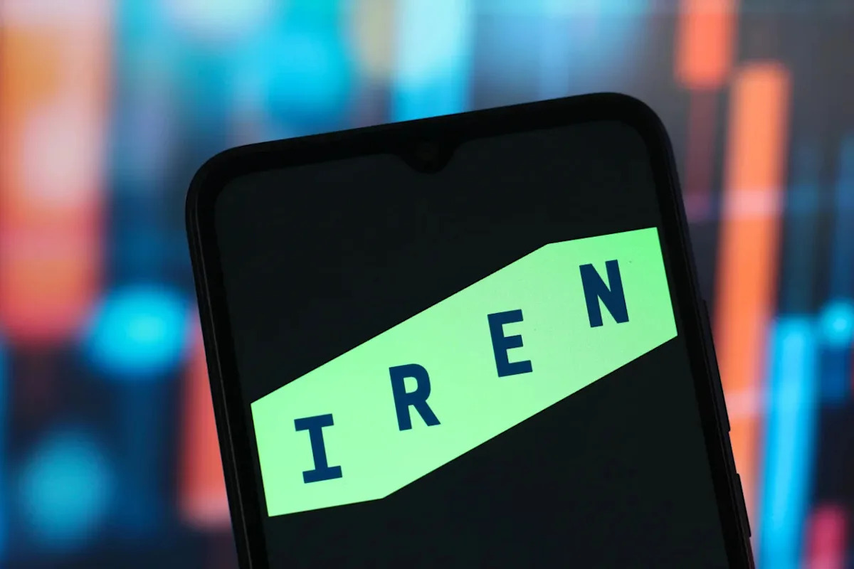 Le Mystère du Client d'IREN : Anthropic en Vue ? Le Nouveau Buzz Fait Grimper l'Action !