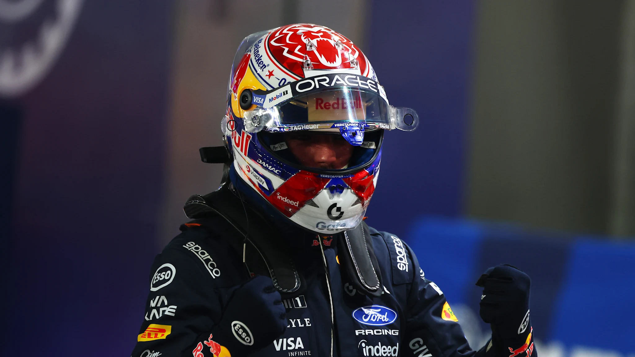 Max Verstappen prend la pole pour le Grand Prix de Singapour face à Charles Leclerc ! Résumé et temps forts des qualifications 2026.