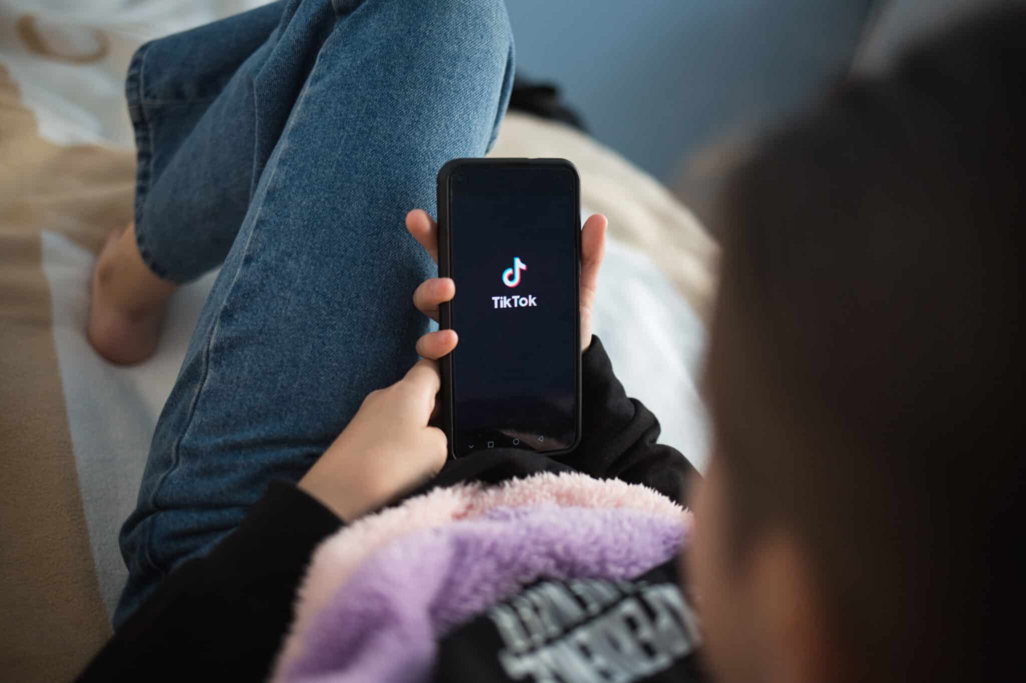 TikTok a administré des contrôles de sécurité placebo aux enfants lors d'expériences secrètes, affirme New York