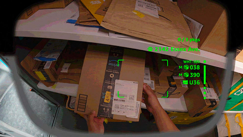 Les livreurs d'Amazon utilisant des lunettes intelligentes