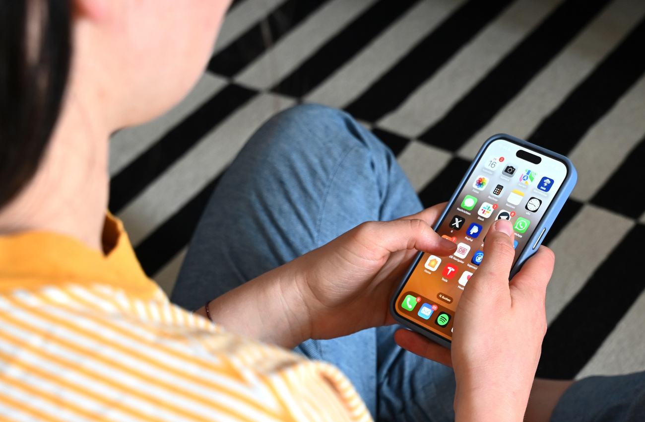 Ragazzo avec smartphone