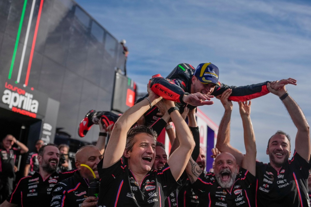 Bezzecchi porté en triomphe à deux reprises - à Portimao et Valence