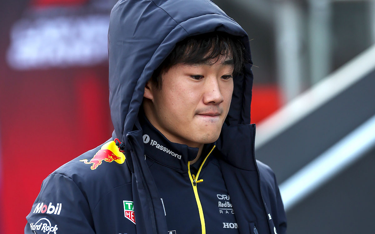 Yuki Tsunoda arrive dans le paddock, Grand Prix de Las Vegas