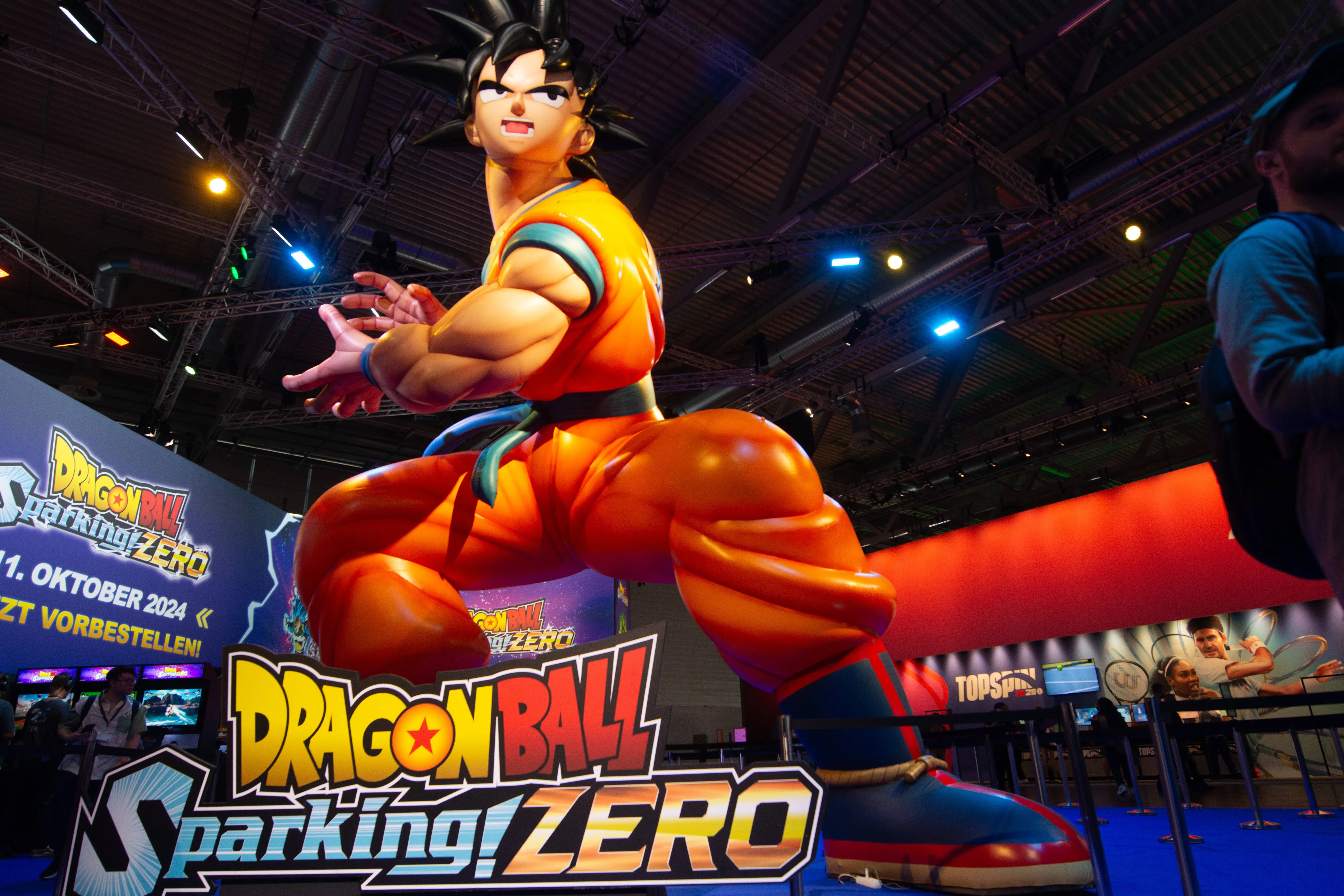 Installation du jeu Dragon Ball au stand de Bandai Namco Entertainment lors de l'ouverture de la Gamescom à Cologne, Allemagne, le 21 août 2024.