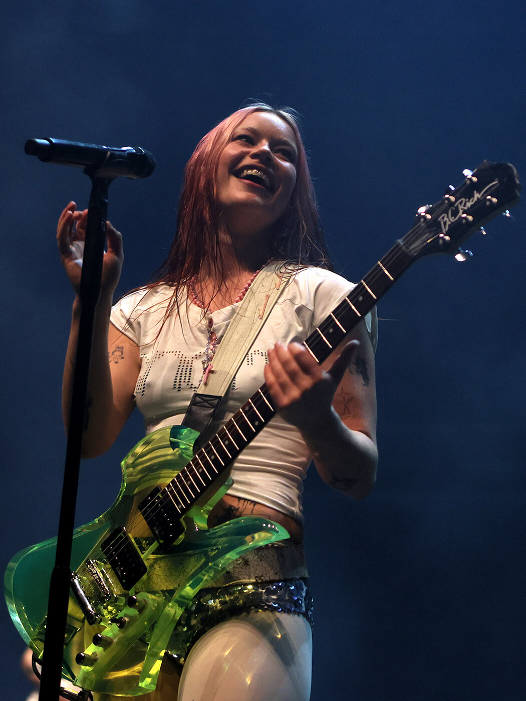 Rhian Teasdale de Wet Leg au Royal Albert Hall en 2025