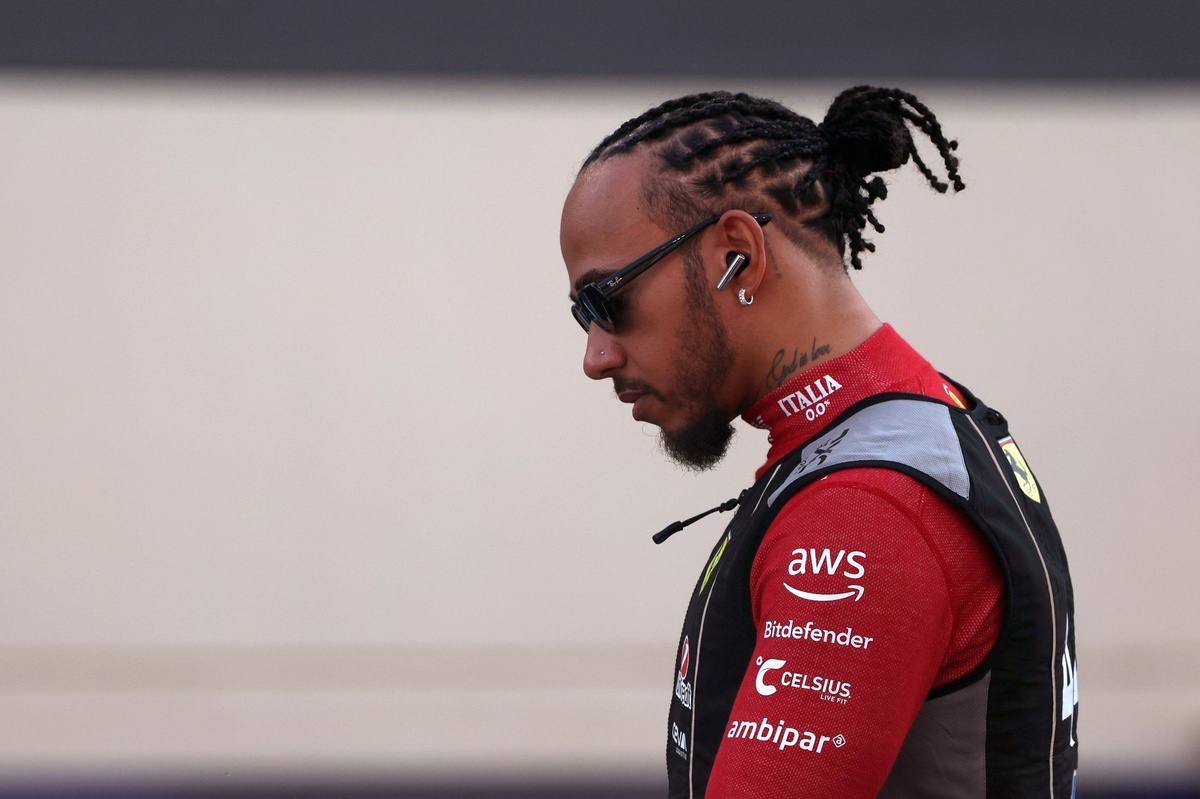 La vie en Ferrari devient un véritable cauchemar pour Hamilton !